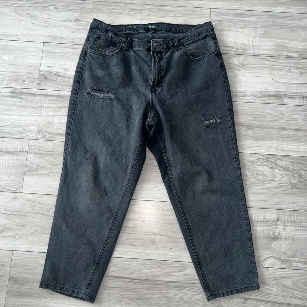Wild Fable High Rise Tapered Jeans Washed Black Distressed Mom Denim Size 17
